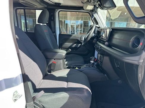 Certified 2025 Jeep Wrangler Rubicon image 41