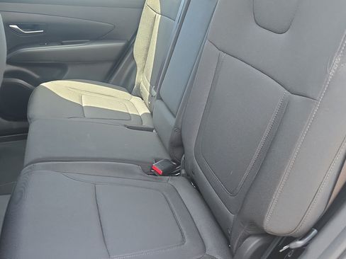 Used 2025 Hyundai Tucson SE FWD image 27