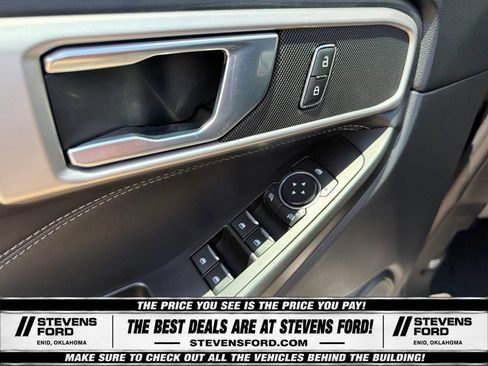 Used 2020 Ford Explorer XLT w/ Equipment Group 202A AWD/4WD image 20