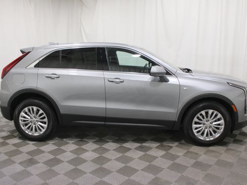 Certified 2024 Cadillac XT4 Luxury w/ Cold Weather Package FWD image 33