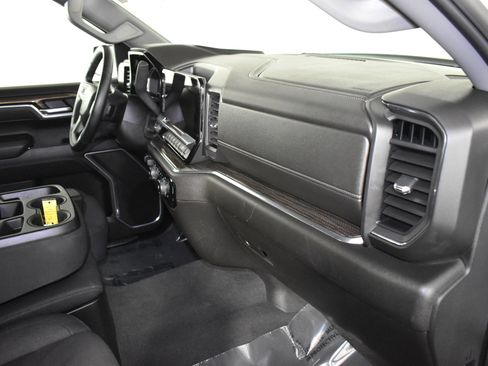 Used 2025 Chevrolet Silverado 1500 LT image 45