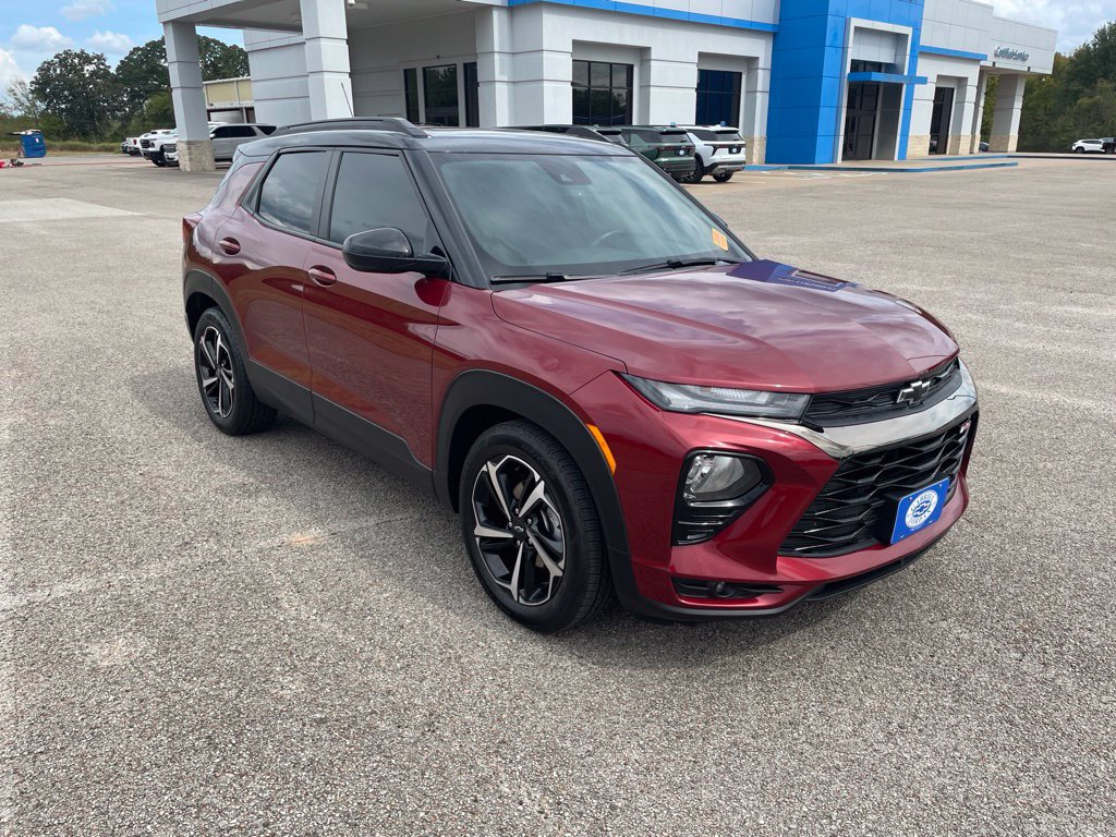 Used 2023 Chevrolet TrailBlazer RS w/ Sun and Liftgate Package FWD image 9