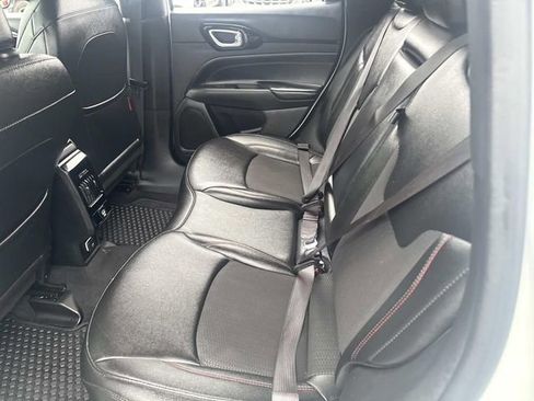 Used 2024 Jeep Compass Trailhawk image 18