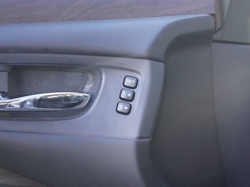 Used 2024 Nissan Murano Platinum w/ Cargo Package image 15