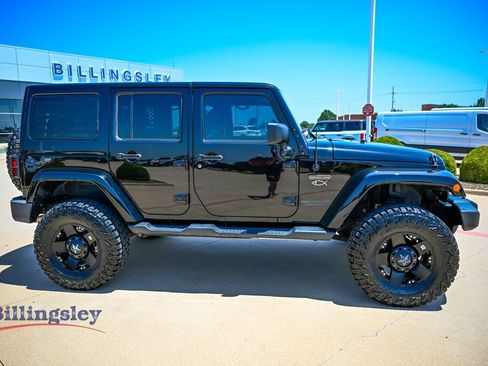 Used 2017 Jeep Wrangler Unlimited Sport AWD/4WD image 8