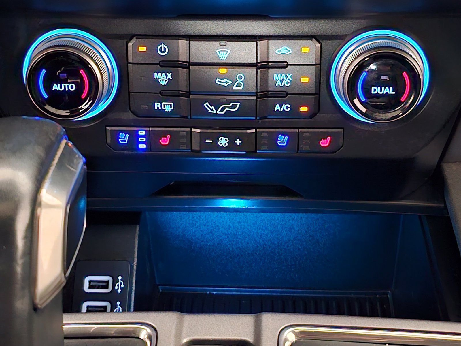 Used 2019 Ford F150 Raptor w/ Equipment Group 802A Luxury AWD/4WD image 15