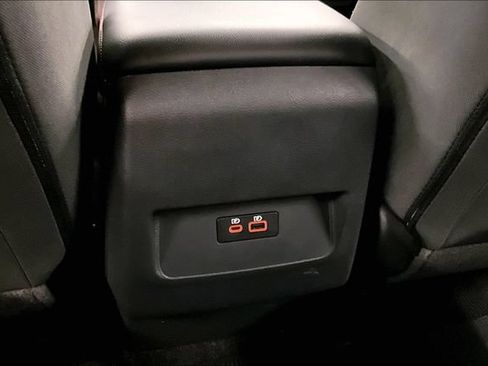 Used 2025 Nissan Frontier PRO-4X AWD/4WD image 32