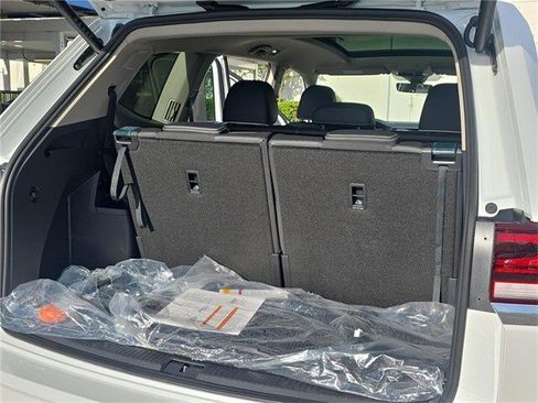 New 2026 Volkswagen Atlas SEL Premium R-Line image 30