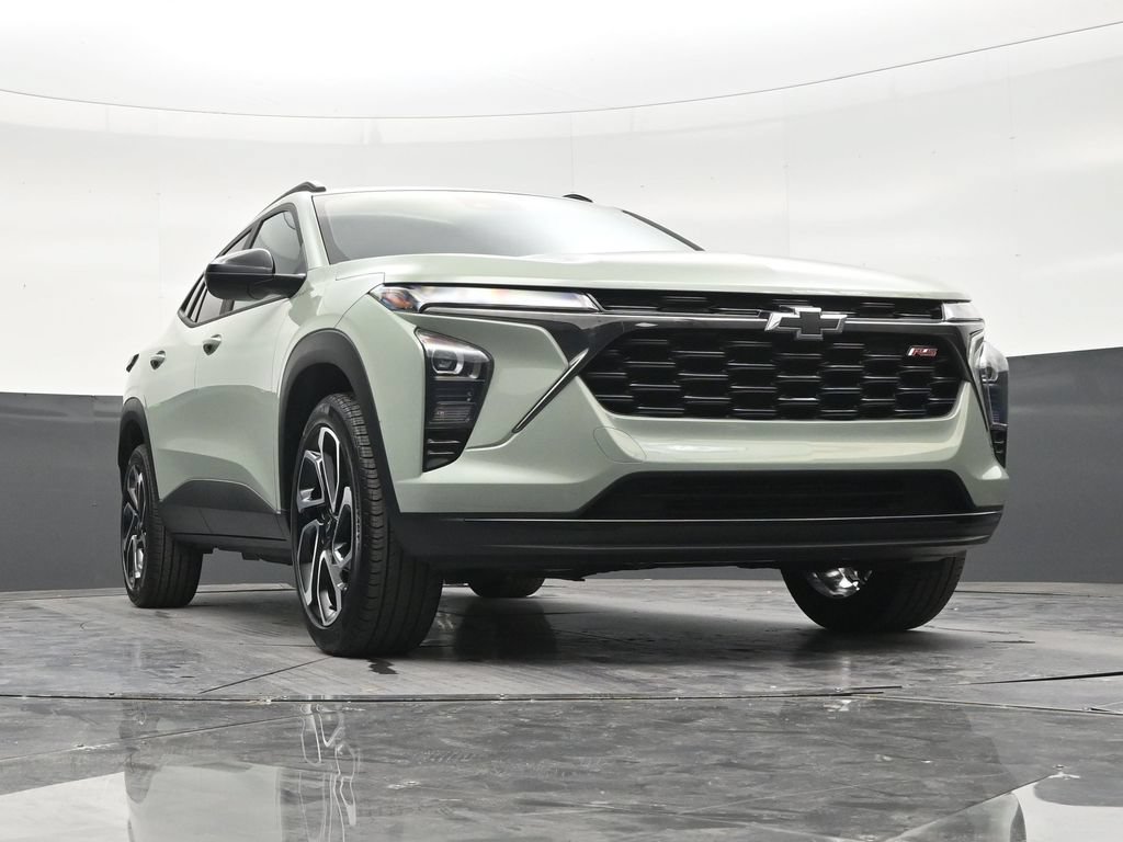 Used 2024 Chevrolet Trax RS FWD image 26