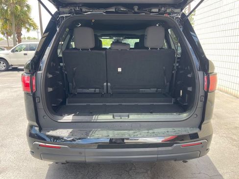 Used 2025 Toyota Sequoia SR5 AWD/4WD image 5