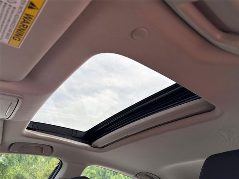 Used 2024 Honda Accord EX image 10