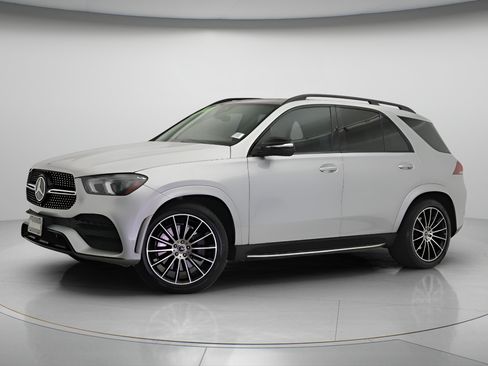 Used 2020 Mercedes-Benz GLE 450 4MATIC image 3