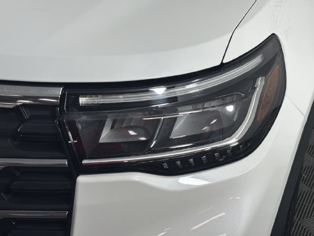Used 2026 Ford Explorer Active RWD image 33