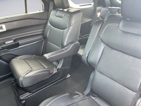 Used 2024 Ford Explorer ST w/ Equipment Group 401A AWD/4WD image 9