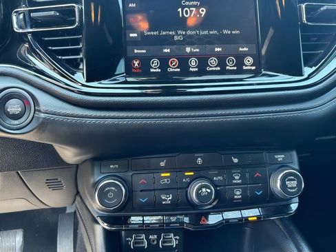 Used 2021 Dodge Durango GT RWD image 15