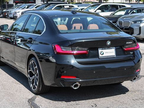 Used 2026 BMW 330i Sedan w/ Convenience Package RWD image 2