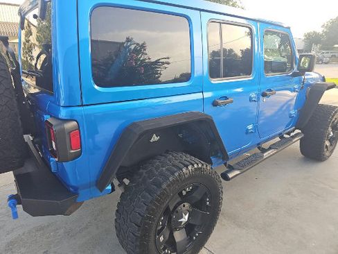 Used 2022 Jeep Wrangler Unlimited Sport AWD/4WD image 4