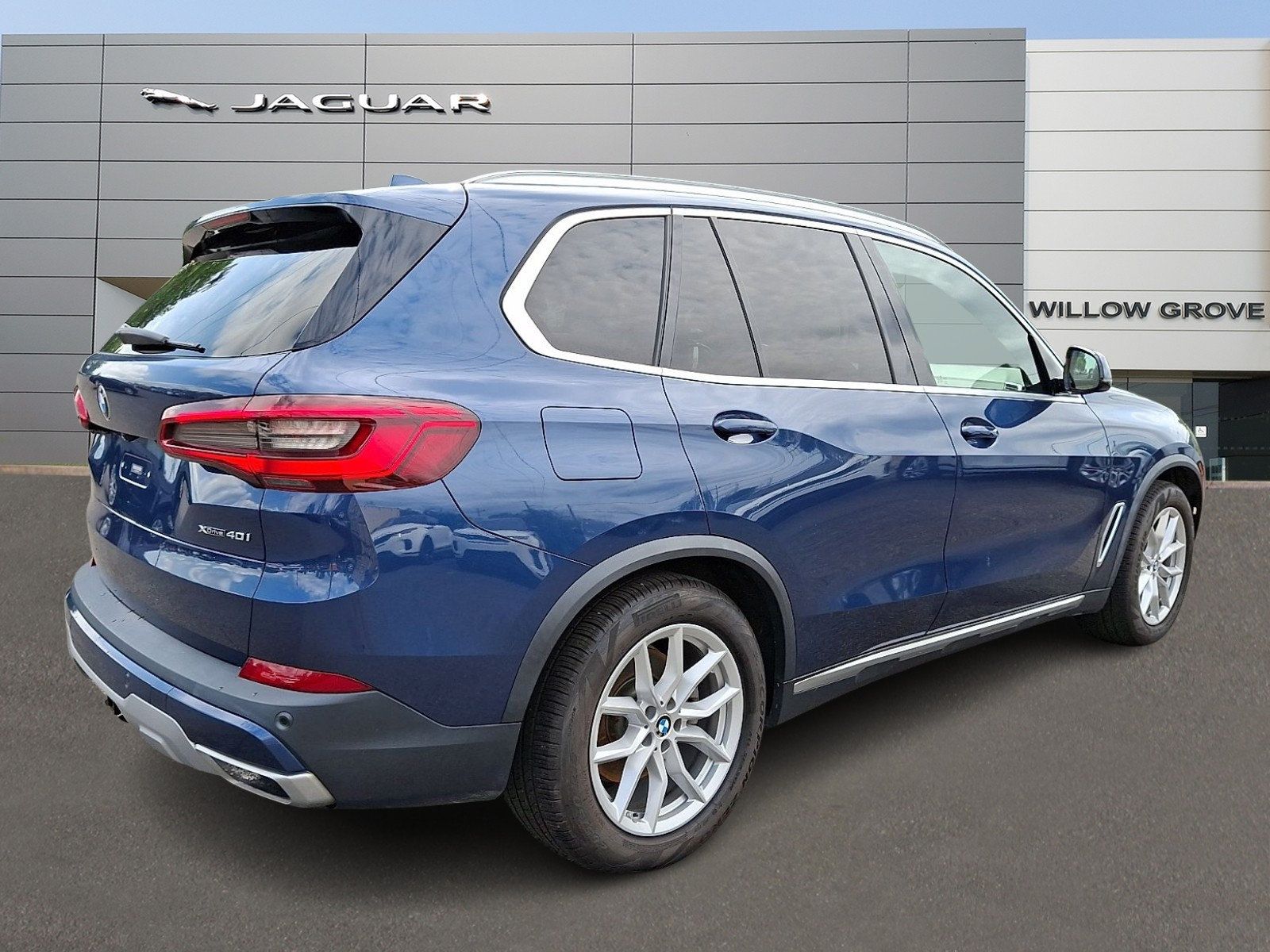 Used 2019 BMW X5 xDrive40i AWD/4WD image 2