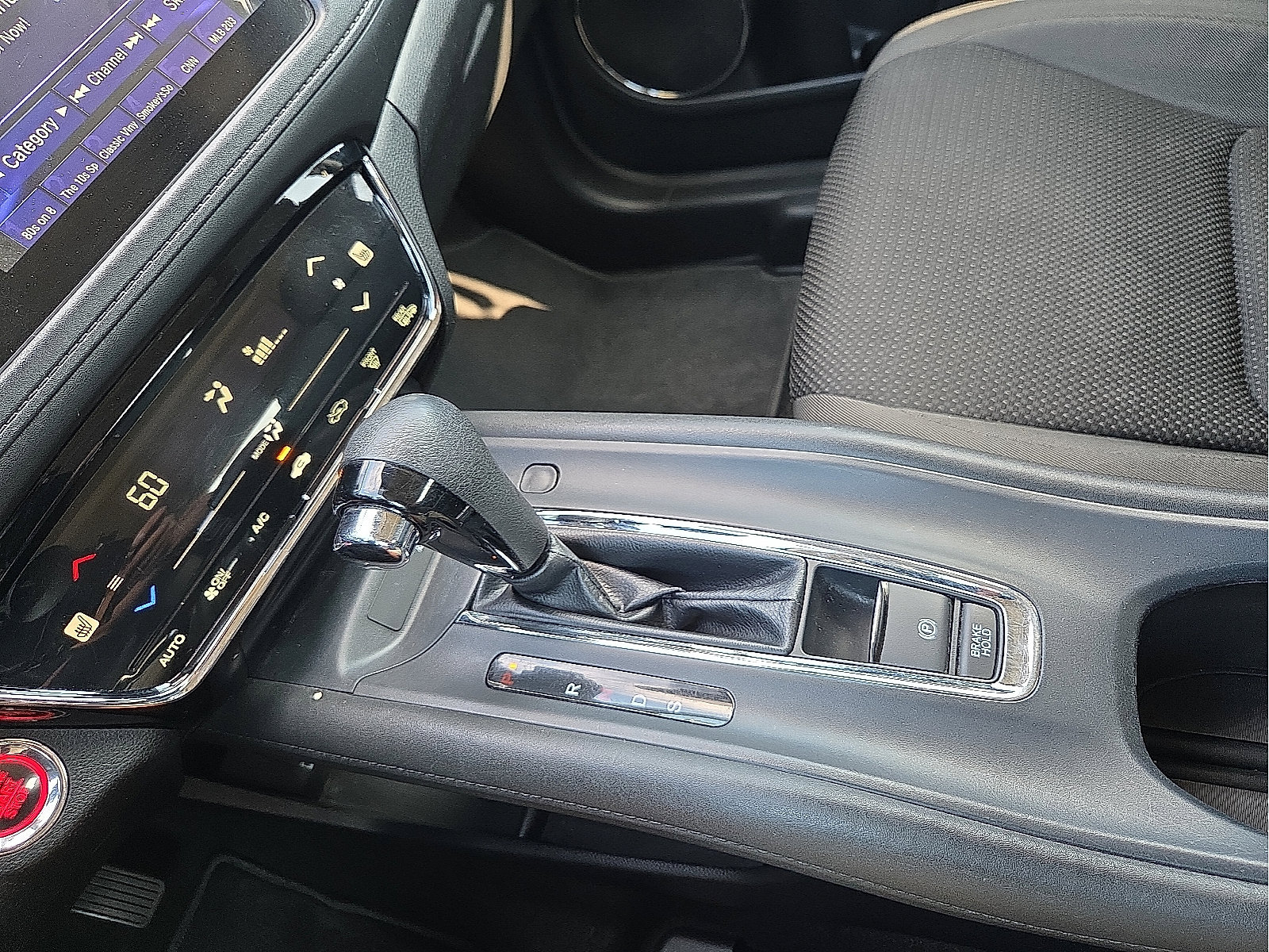 Used 2019 Honda HR-V EX image 25