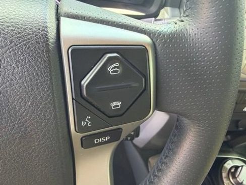Used 2019 Toyota 4Runner Limited AWD/4WD image 18