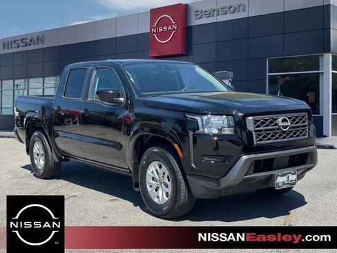 Certified 2024 Nissan Frontier SV w/ Technology Package RWD image 1