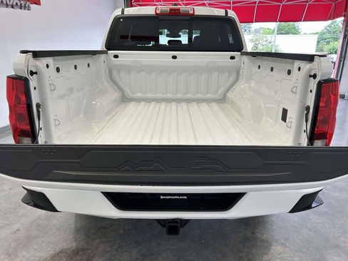 Used 2023 Chevrolet Colorado LT w/ LT Convenience Package AWD/4WD image 14