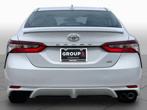 Used 2023 Toyota Camry SE FWD image 5