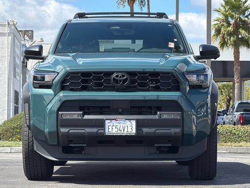 Used 2025 Toyota 4Runner TRD Off-Road Premium AWD/4WD image 10