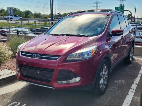 Used 2015 Ford Escape Titanium w/ Equipment Group 301A AWD/4WD image 4