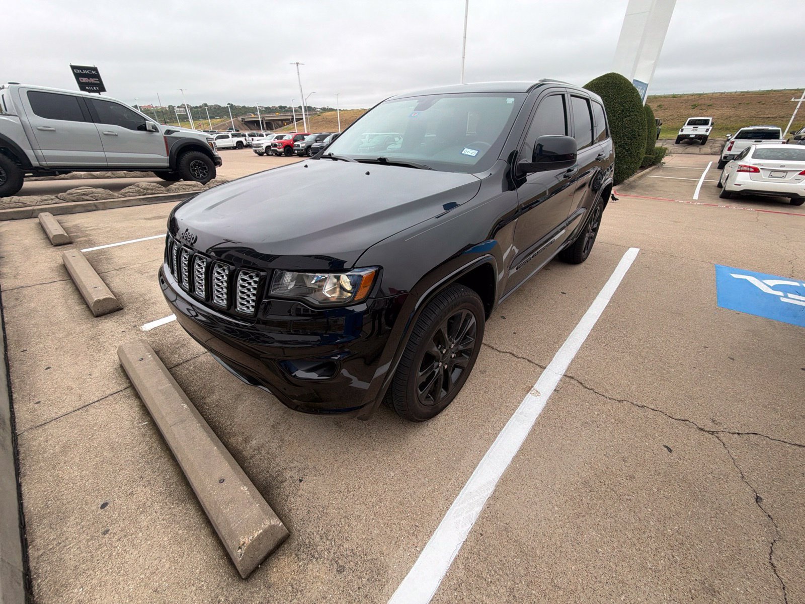 Used 2022 Jeep Grand Cherokee Laredo X AWD/4WD 360° Tour