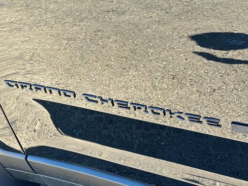 New 2026 Jeep Grand Cherokee Altitude image 6