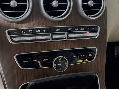 Used 2019 Mercedes-Benz C 300 Sedan image 26