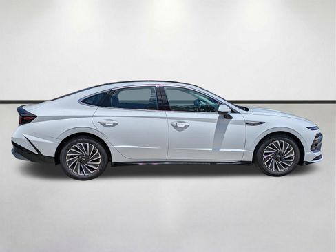 New 2026 Hyundai Sonata SEL FWD image 4