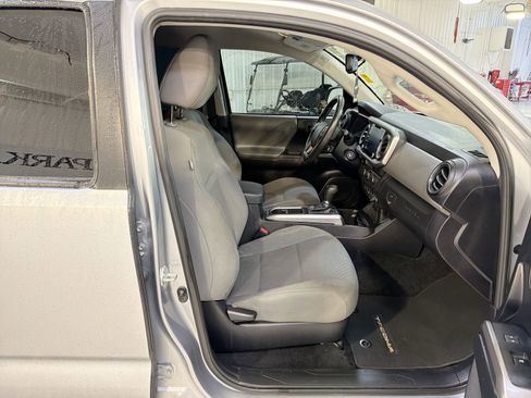 Used 2021 Toyota Tacoma SR5 image 27