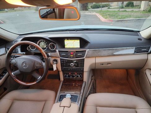 Used 2010 Mercedes-Benz E 350 Sedan image 9