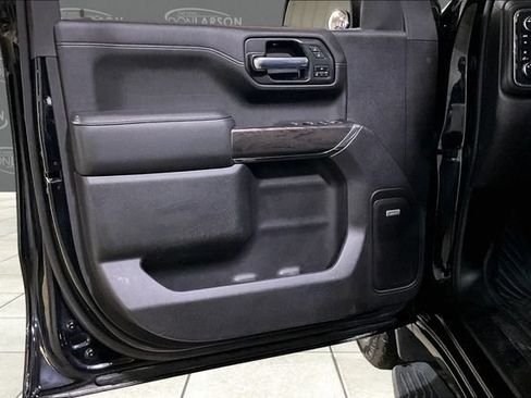 Used 2022 Chevrolet Silverado 1500 LTZ w/ LTZ Premium Package AWD/4WD image 12