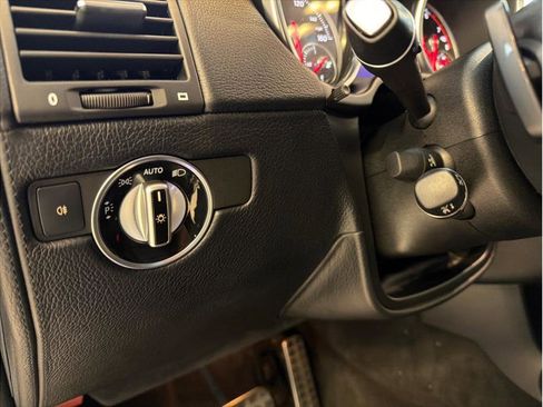 Used 2016 Mercedes-Benz G 550 image 32