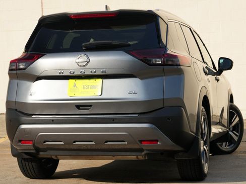 Used 2022 Nissan Rogue SL FWD image 4