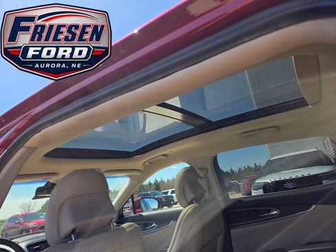 Used 2016 Lincoln MKX Reserve w/ Technology Package FWD image 24