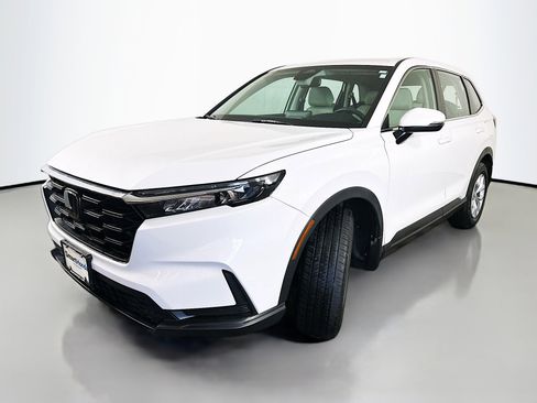 Used 2023 Honda CR-V LX image 3