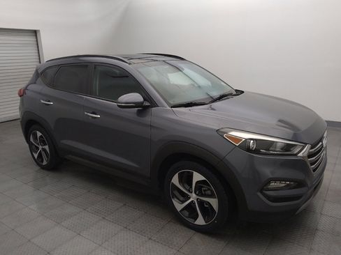 Used 2016 Hyundai Tucson Limited w/ Option Group 03 FWD image 11
