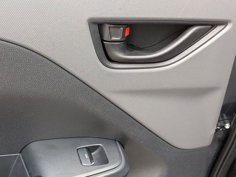 Used 2024 Subaru Crosstrek 2.0i Premium image 27