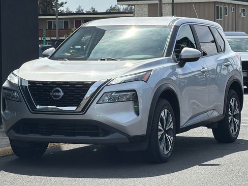 Used 2023 Nissan Rogue SV AWD/4WD image 10