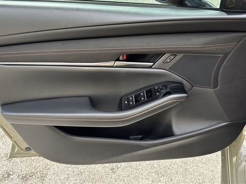 Certified 2024 MAZDA MAZDA3 s image 39