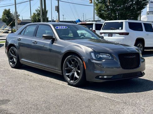 Used 2022 Chrysler 300 S RWD image 1