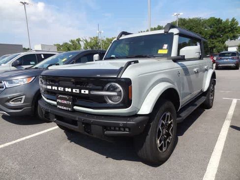 Used 2022 Ford Bronco Outer Banks AWD/4WD image 1