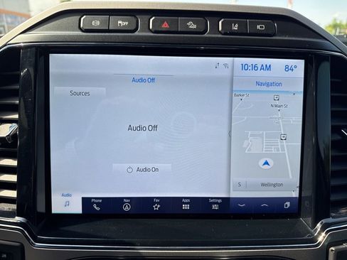 Used 2022 Ford F350 Lariat w/ Tremor Off-Road Package AWD/4WD image 18