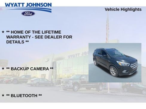 Used 2018 Ford Escape SE w/ SE Sync 3 Package FWD image 5