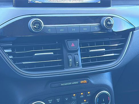 Used 2025 Ford Escape Active image 33