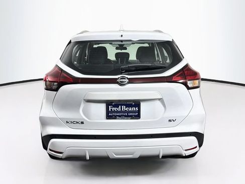 Certified 2023 Nissan Kicks SV FWD image 8